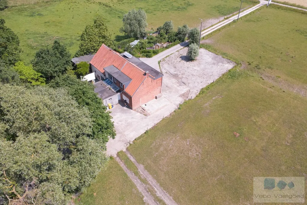 Õhuvaade - Renovated House with Garden in Itegem