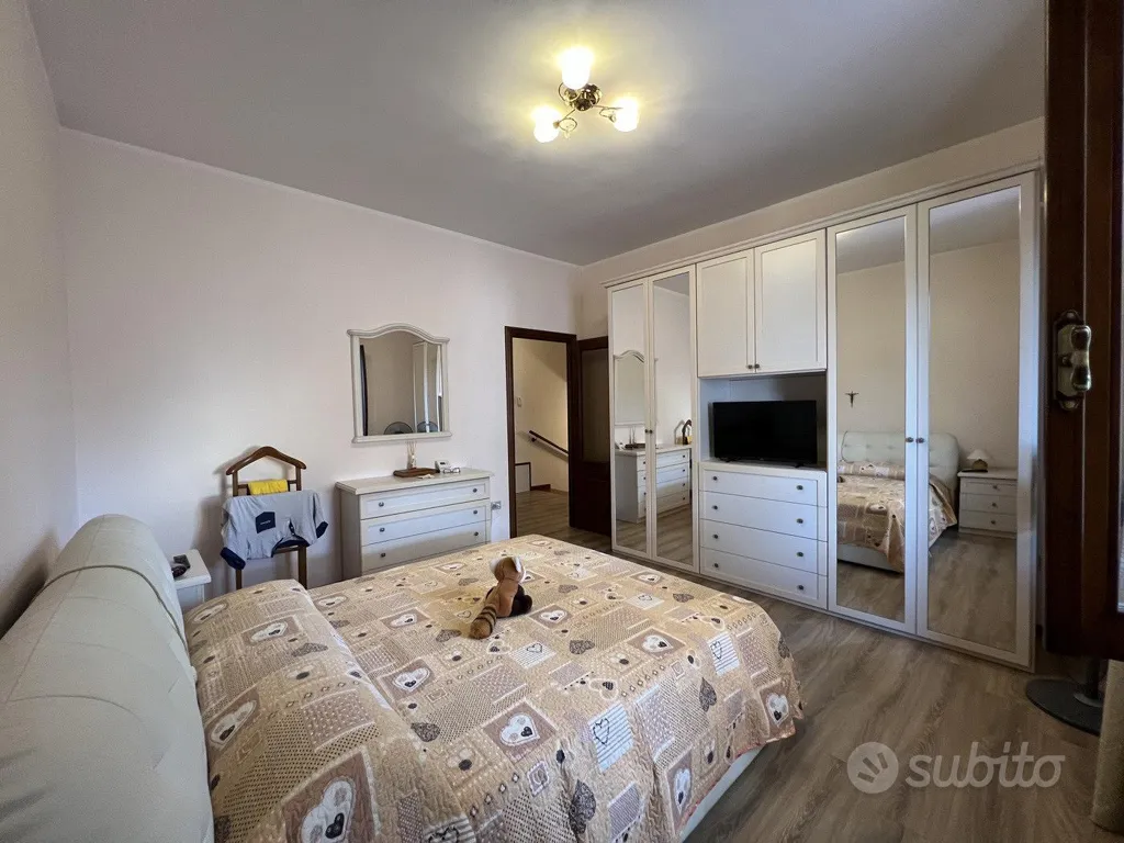 Bedrooms - Independent Villa with Garden in Mortara