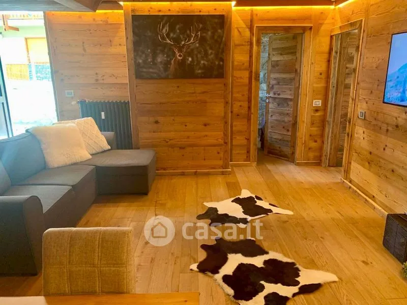 Séjour - Modernised Apartment with Parking in Courmayeur