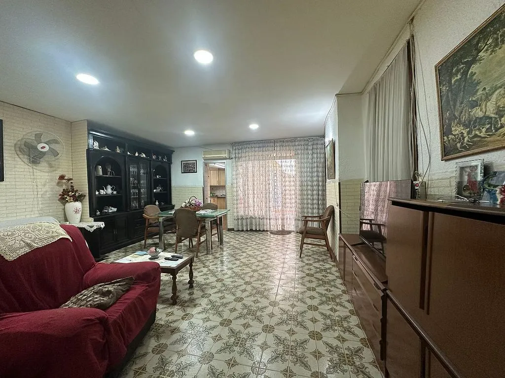 Séjour - Terraced House with Balcony in Manises Centre