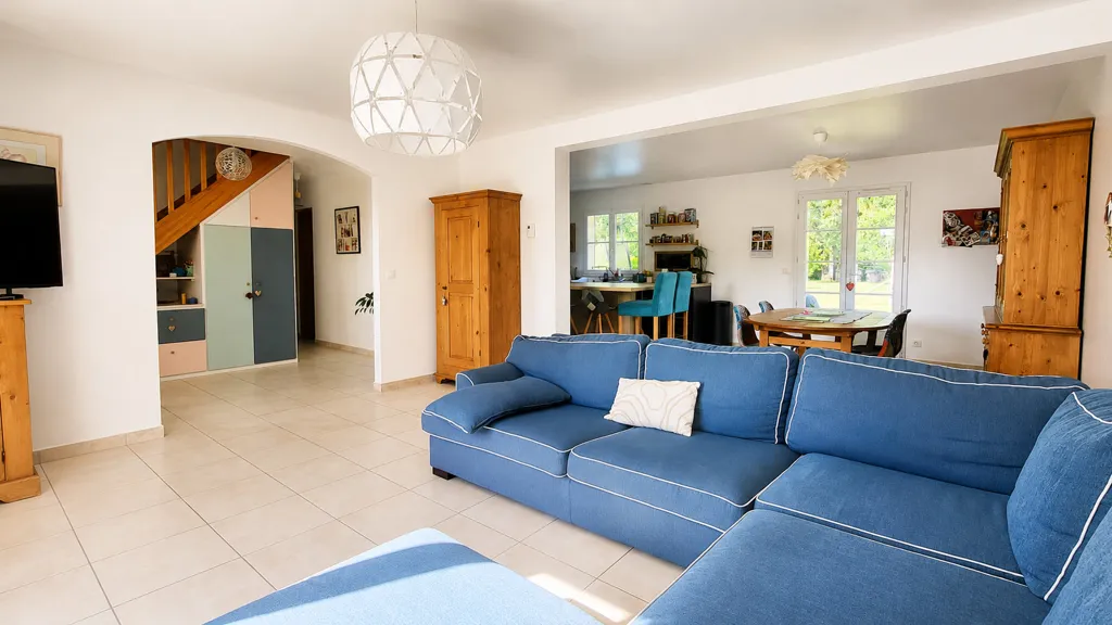 Séjour - Maison Familiale avec Jardin et Vue Dégagée à Maintenon