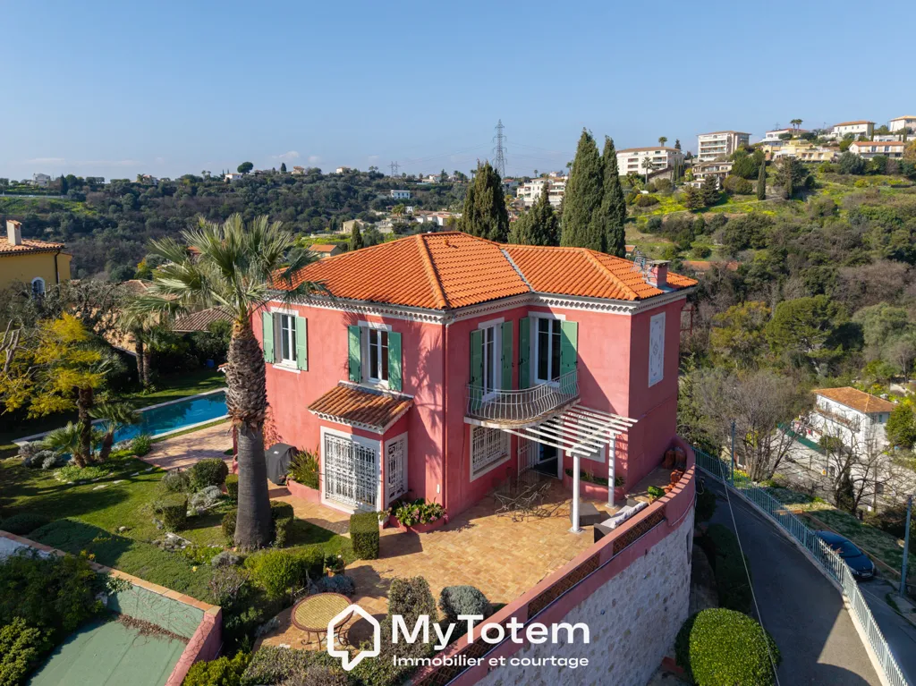 Vue aérienne - Villa avec Piscine et Vues à Saint-Pierre de Féric