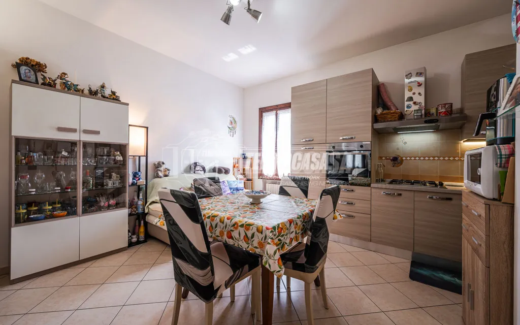 Salle à manger - Modern Apartment with Large Terrace in Vignola
