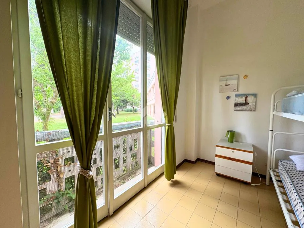 Chambres - 3-Bedroom Apartment with Pool in Marcelli