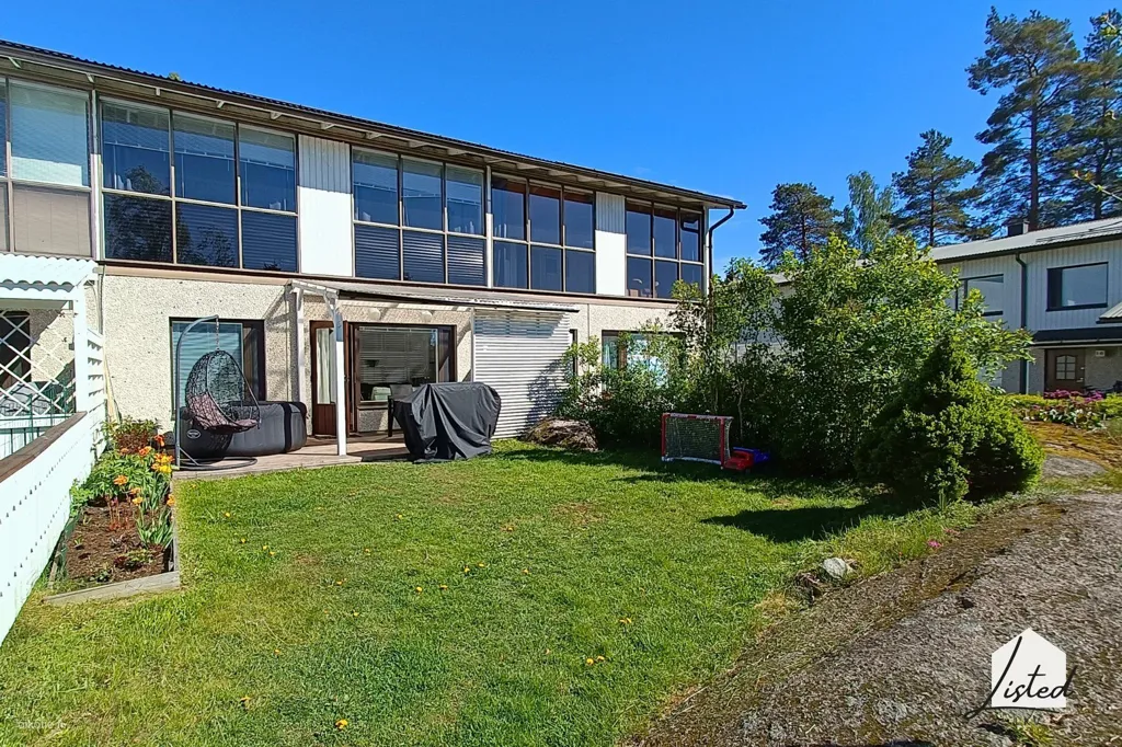 Aed - Terraced House with Sauna in Niipperi, Espoo