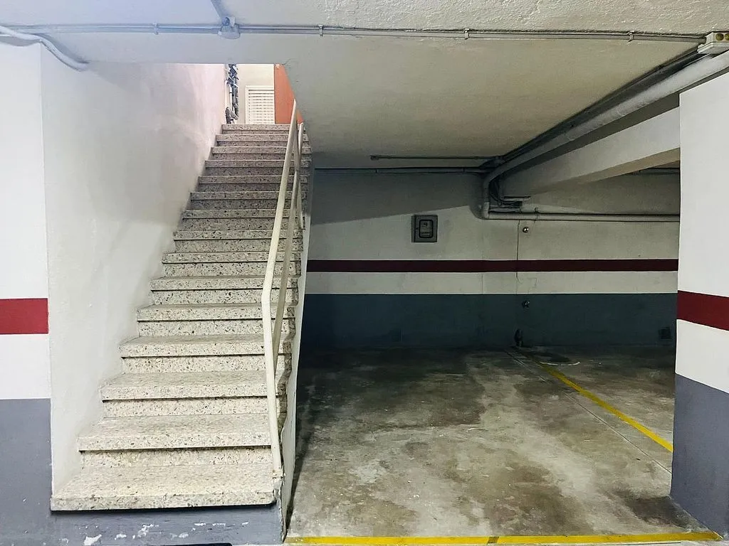Apartment with Garage in Vilagarcía Centre