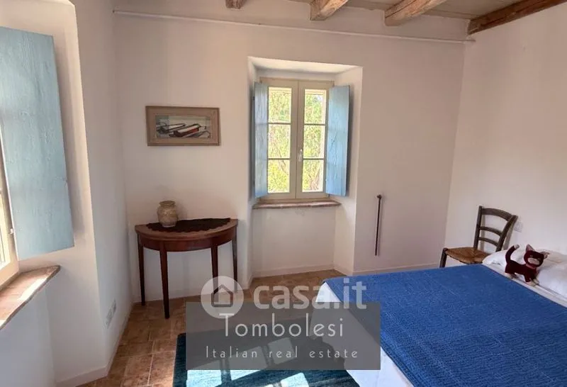 Chambres - Restored Rustico with Vineyard in Cossignano