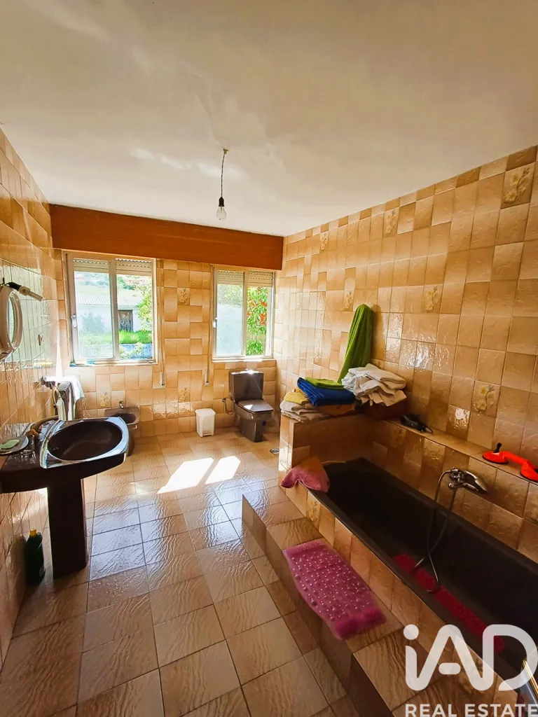 Vannitoad - Chalet with Pool and Garage in Sariegos