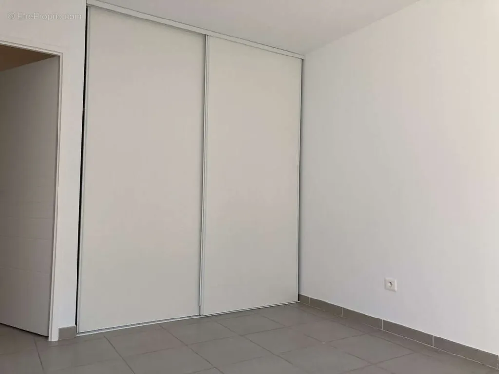 Pièces - Appartement T3 avec Jardin et Garage à Hyères