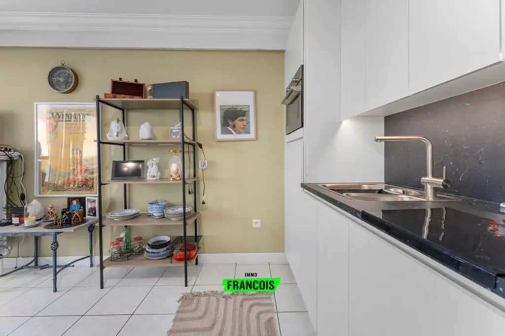 Cuisine - Studio Rénové avec Vue Panoramique à Blankenberge