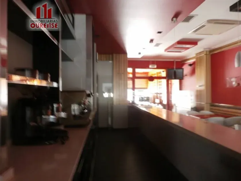 Pièces - Operational Café with Terrace in Ourense