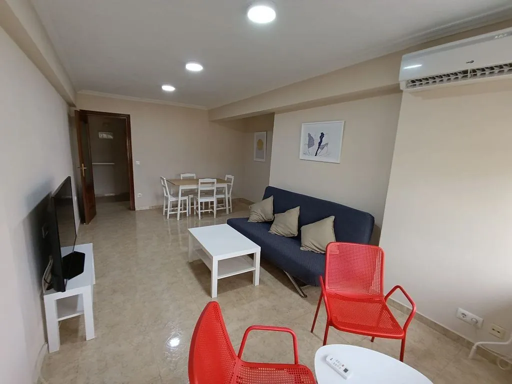 Elutuba - Furnished Flat with Air Conditioning in Rochelambert