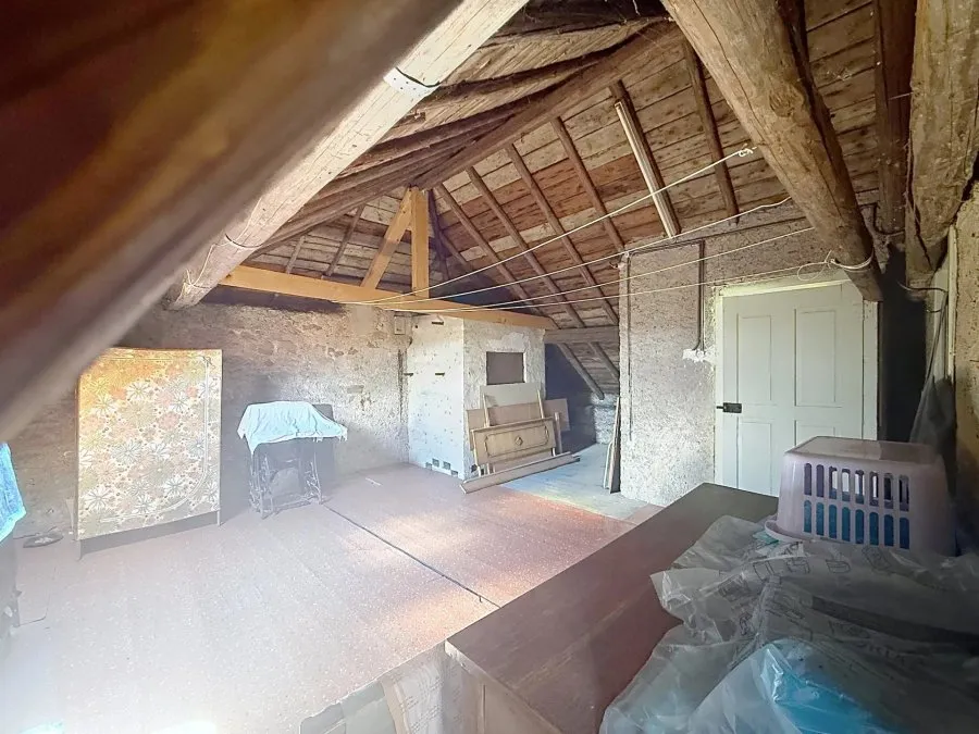 Pièces - Maison de Caractère Libre de 4 Côtés à Wecker