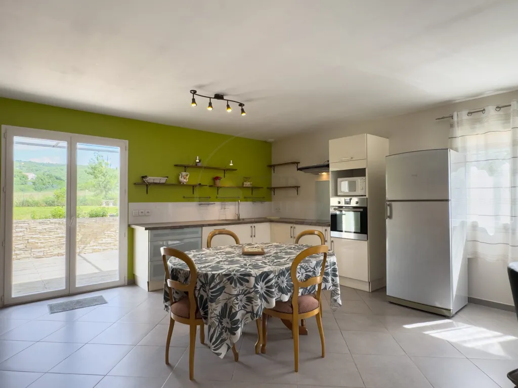 Kitchen - Terraced House with Garden in Chomérac