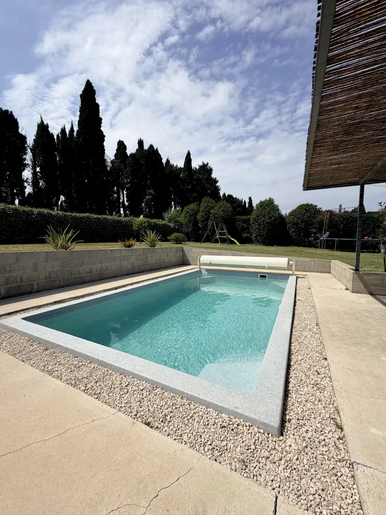 Piscine - Propriété Familiale avec Piscine à Plan-d'Orgon