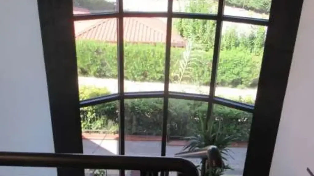 Toad - Newly Built Villa with Central Location in Rende