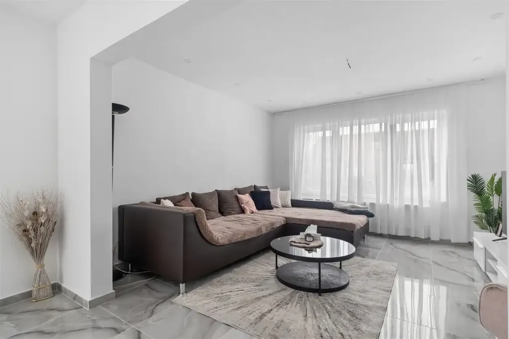Soggiorno - Semi-Open Development with 6 Bedrooms in Overmere