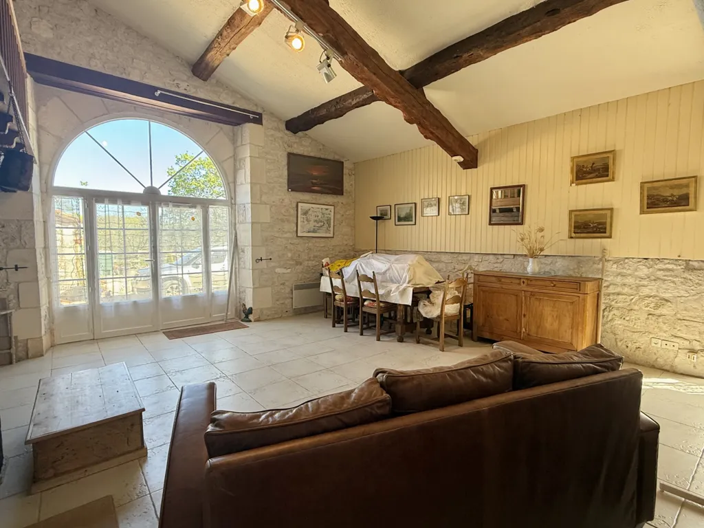 Séjour - Maison en Pierre avec Piscine à Montaigu-de-Quercy