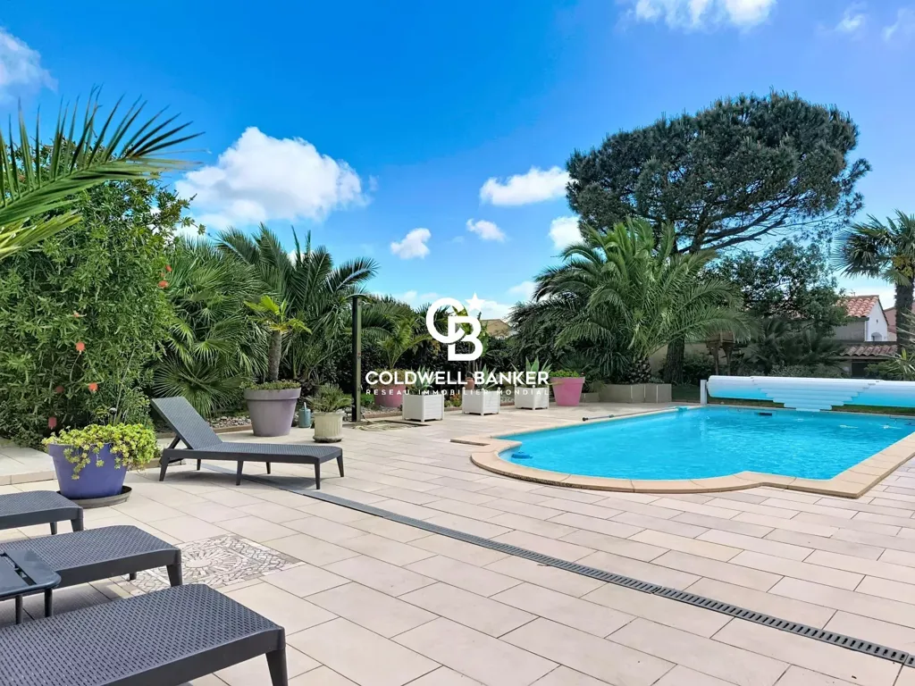 Piscine - Villa avec Piscine et Jardin à Talmont-Saint-Hilaire