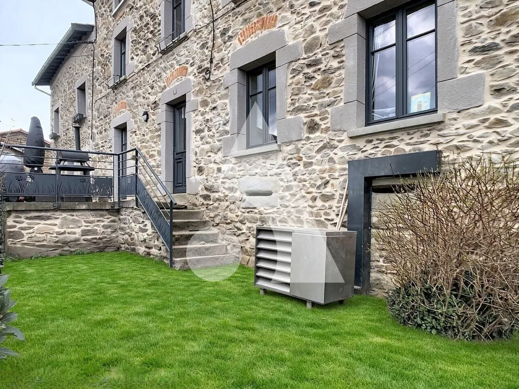 Giardino - Flat with Garden in Larajasse