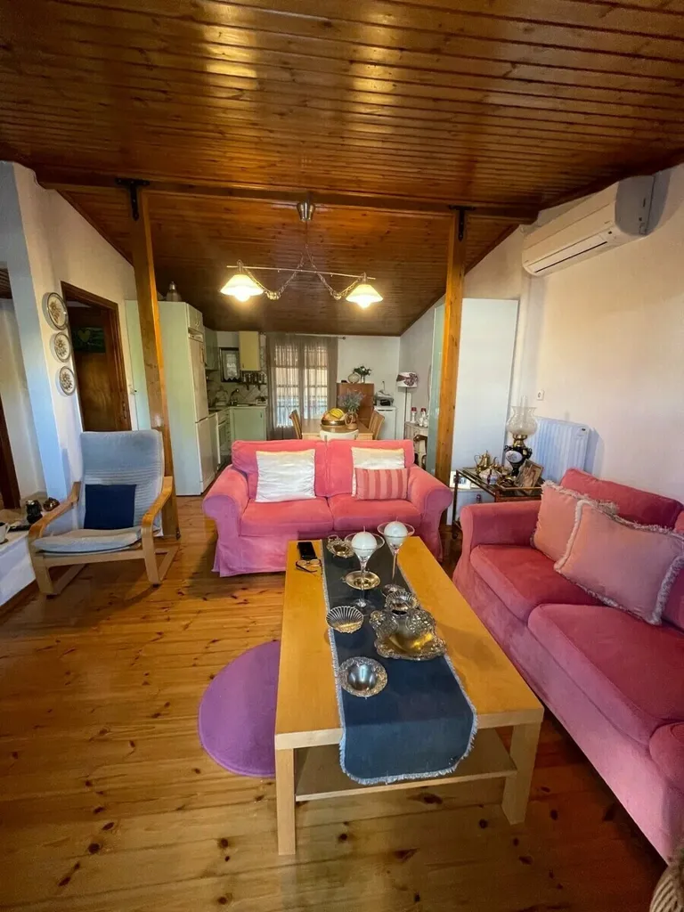 5-toaline korter asukohas Athens