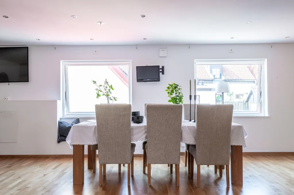 Söögituba - Two Apartments with Terrace in Central Location