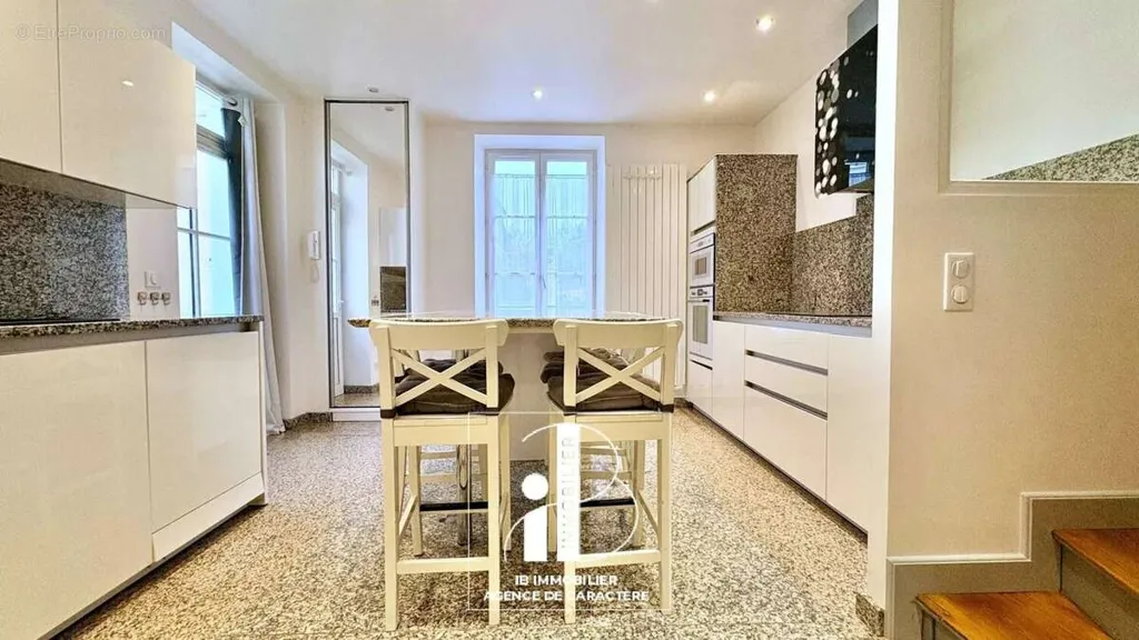 Cuisine - Appartement Duplex avec Cour Privative à Fontainebleau