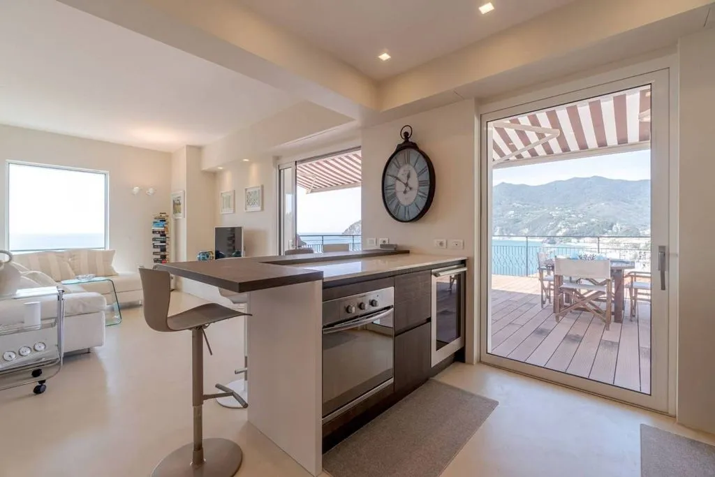 Köök - Luxury Flat with Seafront Terrace in Moneglia