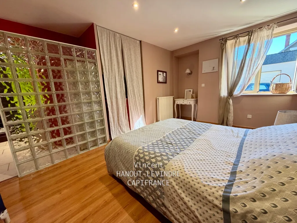 Magamistoad - 10-Piece House with Indoor Pool in Tiercé