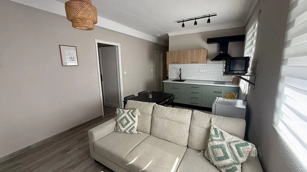 Séjour - Furnished Flat with Balcony in Santa Clara