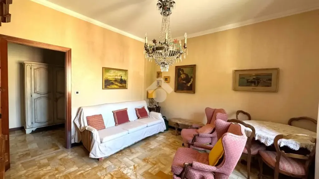 Elutuba - Fourth Bedroom Flat with Balcony in Bolzaneto