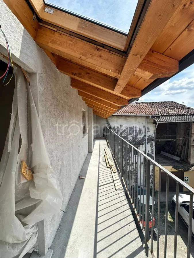 Terrass - Fully Renovated Villa with Private Garden in Cameri