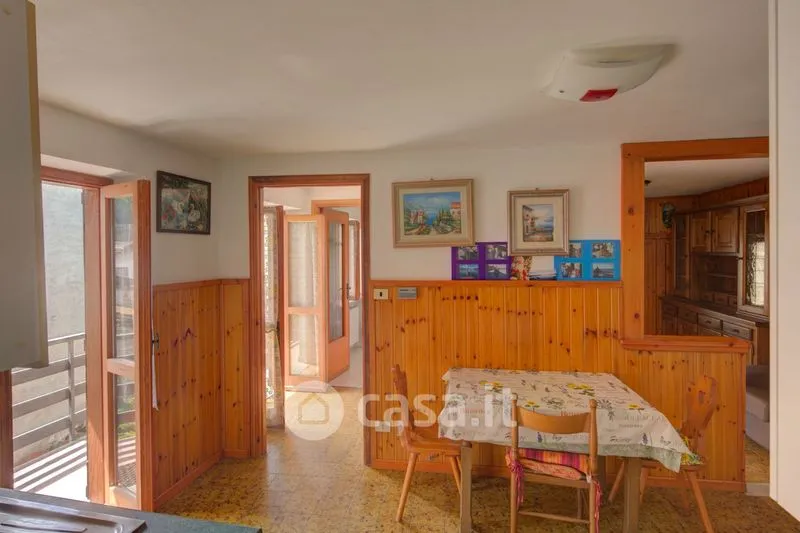 Söögituba - Terraced House with Private Garden in Torre Pellice