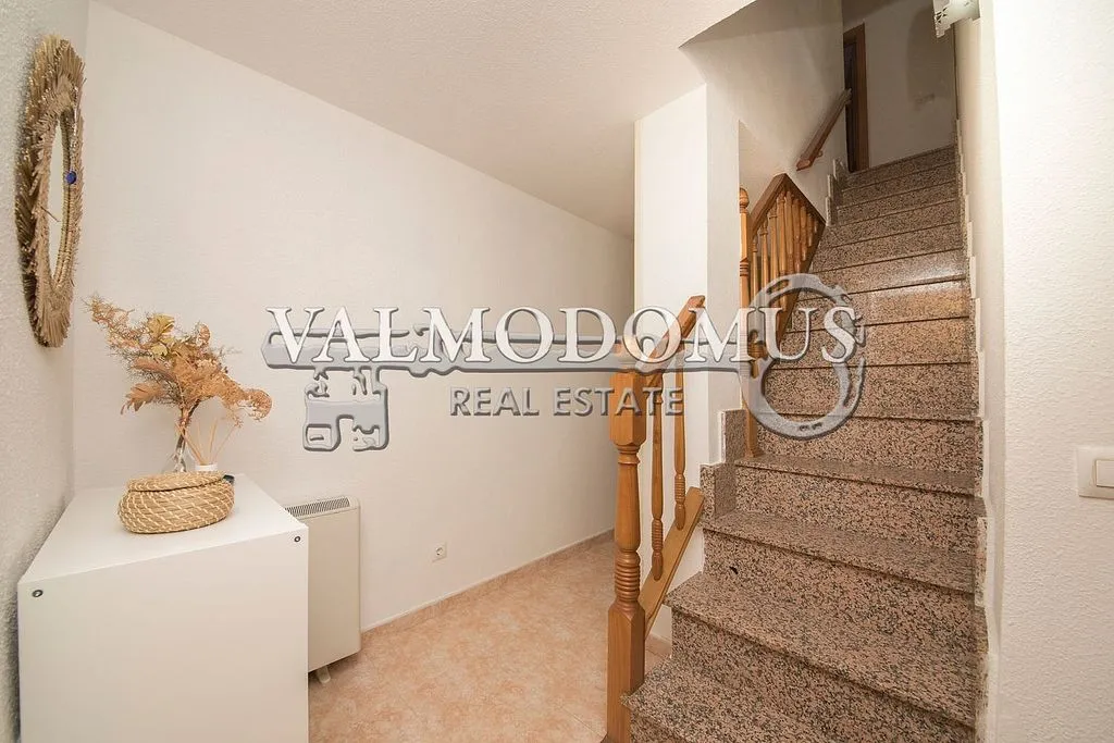 Toad - Duplex with Balcony in Valmojado
