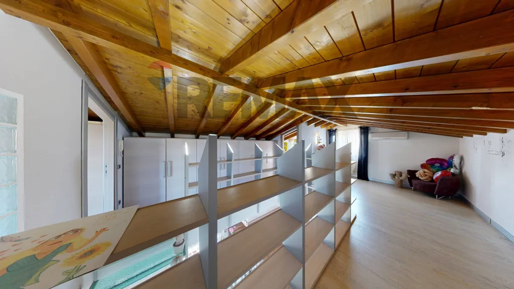 Pièces - Charm Duplex with Veranda in Lentate Sul Seveso