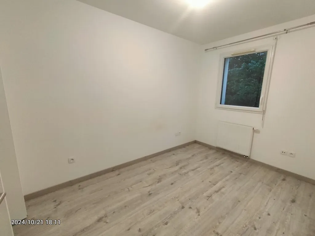 Toad - 3-Bedroom Flat with Terrace in Sautron