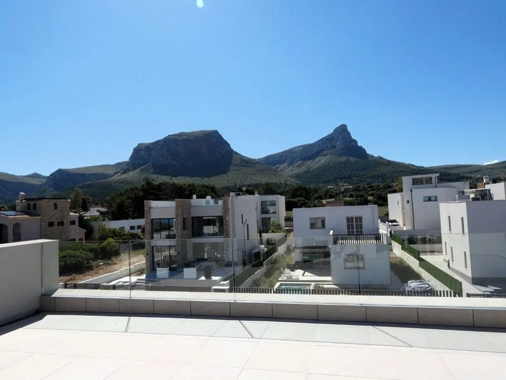 Terrasse - Contemporary Villa with Pool in Montferrutx