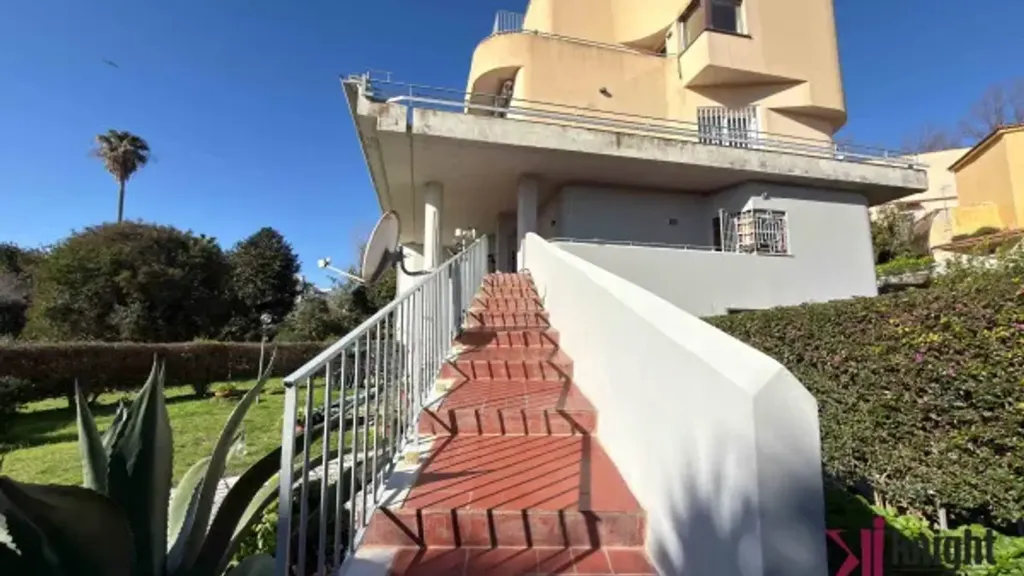 Extérieur - Semi-Panoramic Apartment with Garden in Posillipo