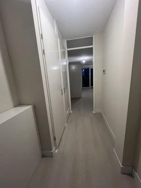 Entrée - New 3-Bedroom Apartment with Balcony in Osdorp