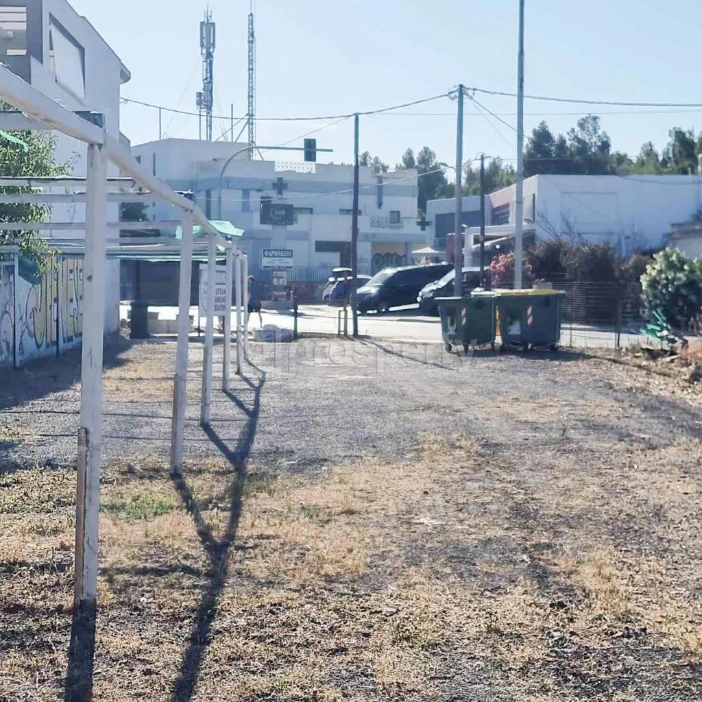 Garden - Buildable Plot with Seafront in Artemida