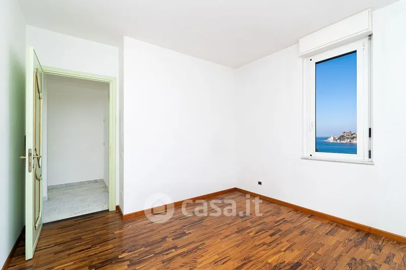 Habitaciones - Historic Apartment with Sea View in Genoa
