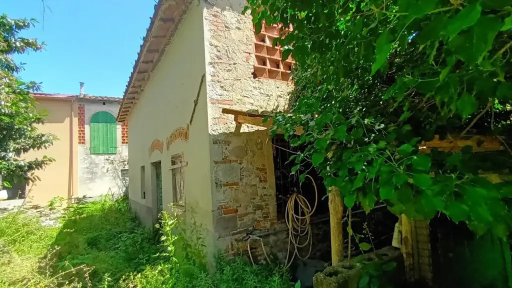 Extérieur - Cascina for Renovation with Garden near Lucca