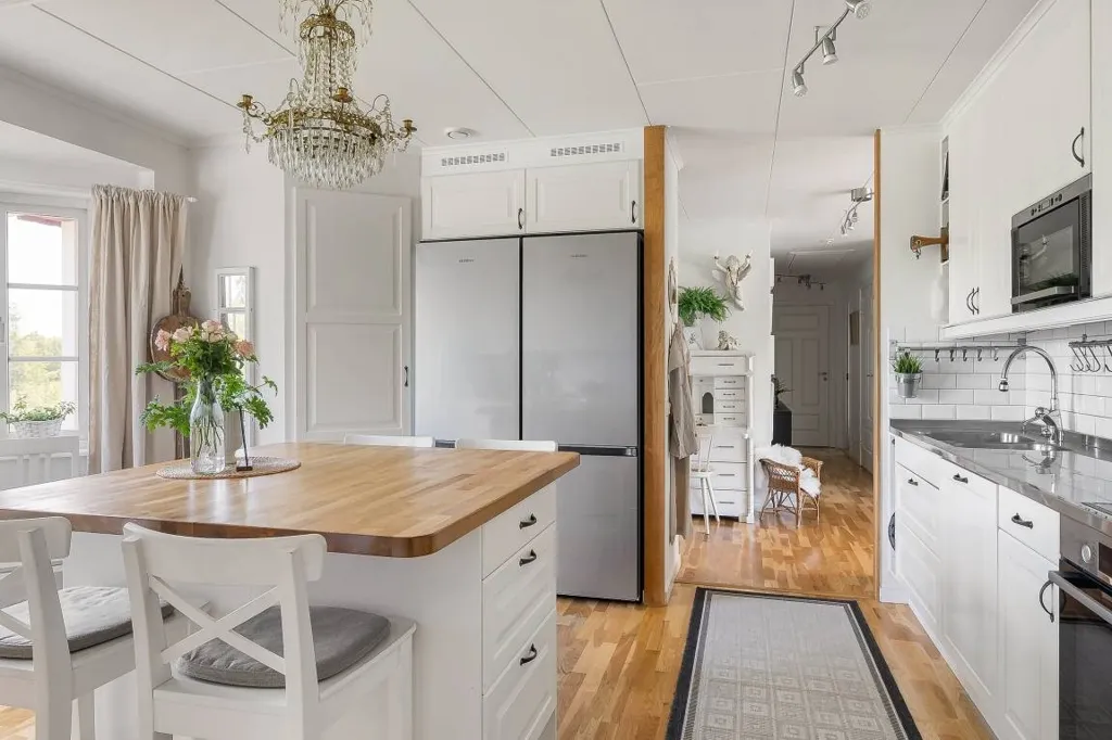 Cuisine - Classical Red Villa with Pool in Tillinge