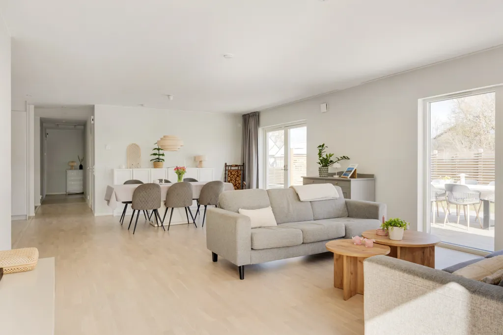 Séjour - Modern Villa with Generous Light in Vallby