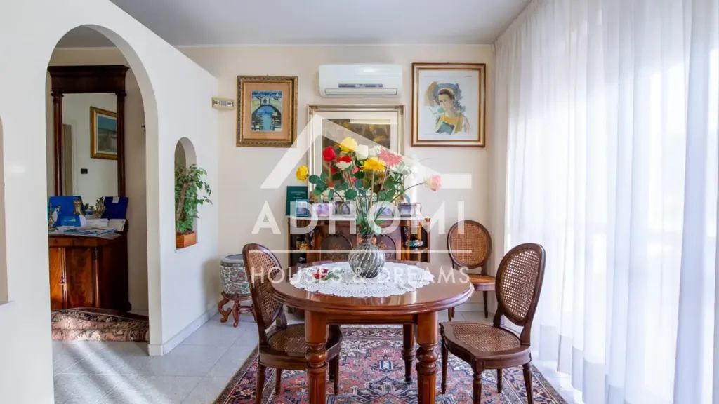 Salle à manger - Penthouse with Sea View in Cagliari