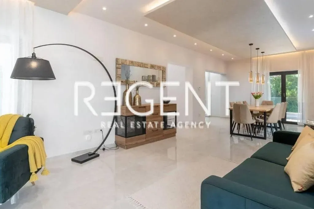Séjour - Elegant Villa with Pool in Tinjan, Istria