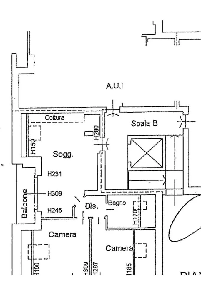 Plaan - Mansarded Apartment with Balcony in Uboldo