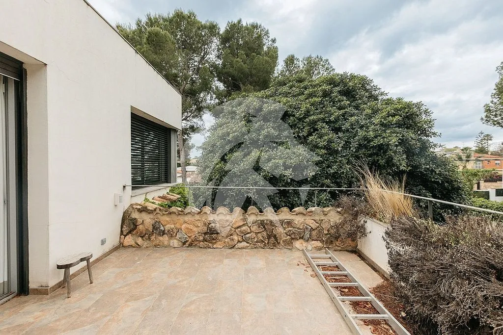 Terrass - Chalet with Pool and Terrace in Montepilar