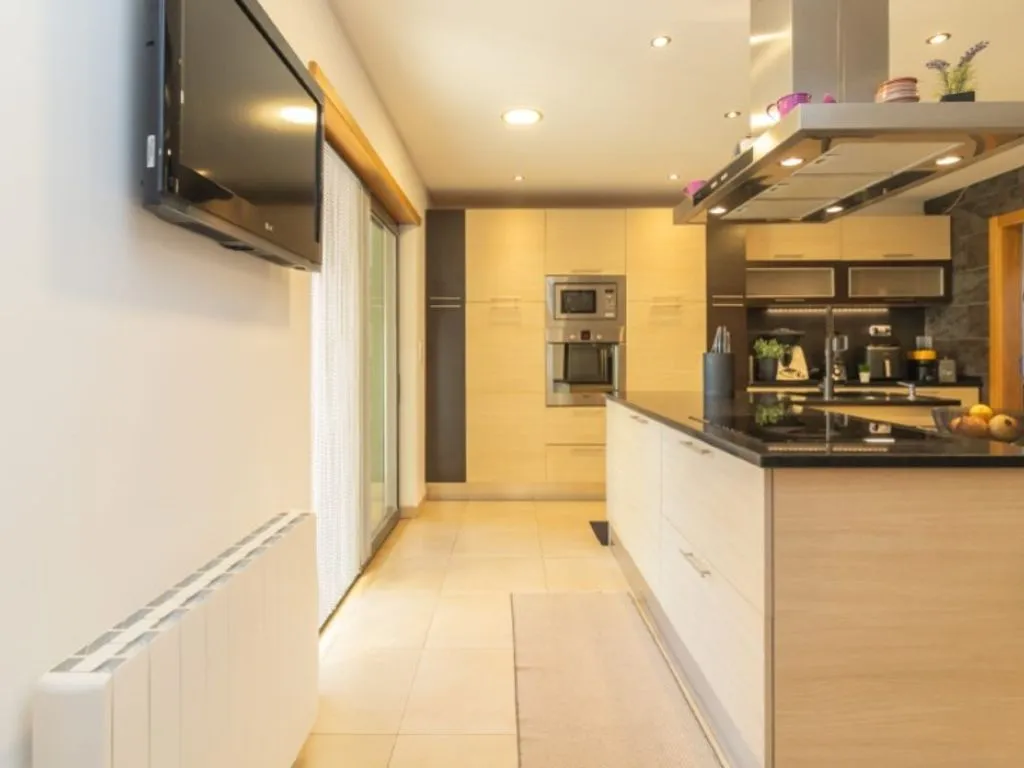 Köök - Luxury House with Pool in Setúbal