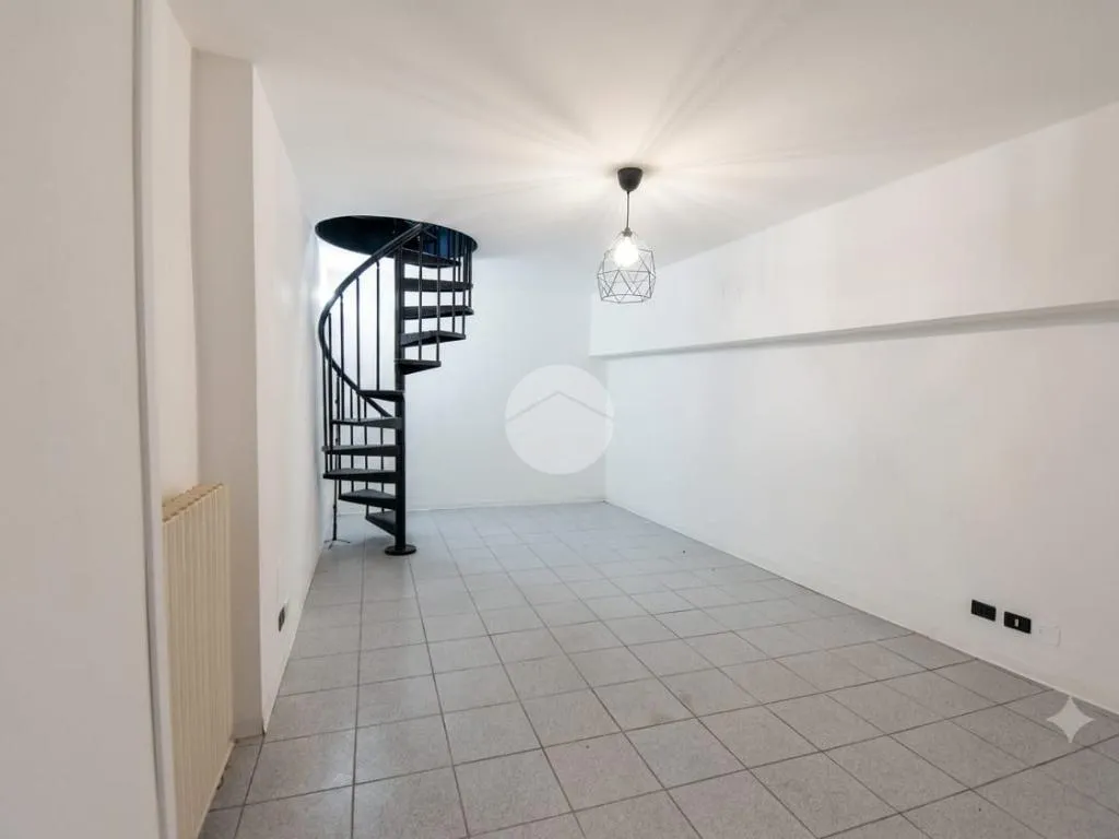 Stanze - Two-Bedroom Apartment with Private Portico in Vimercate